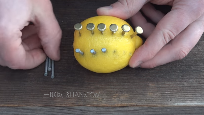  如何用柠檬生火      三联