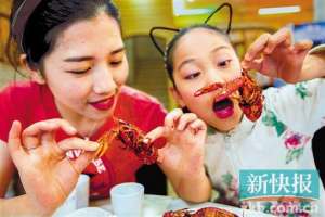 广东发布消费提醒：吃小龙虾要选尾部蜷曲的
